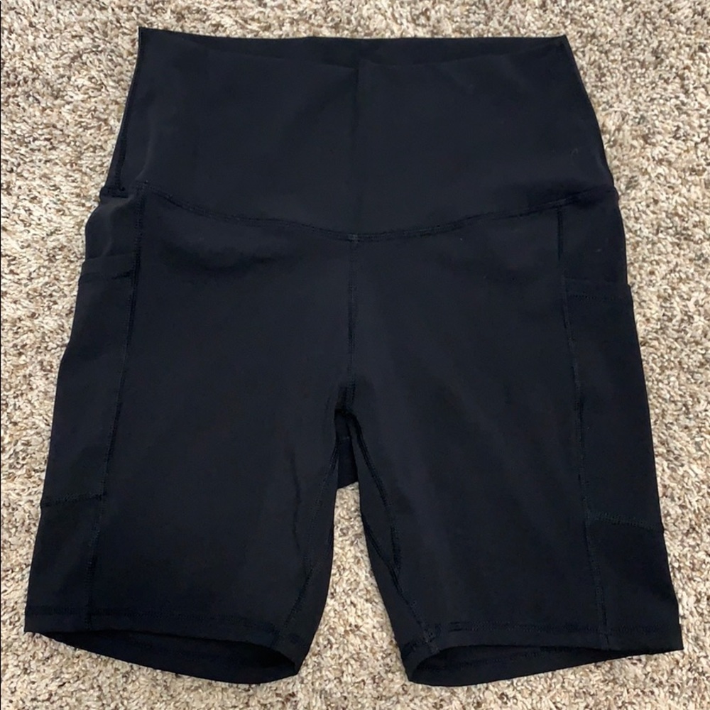 Colorful koala women’s workout shorts black med